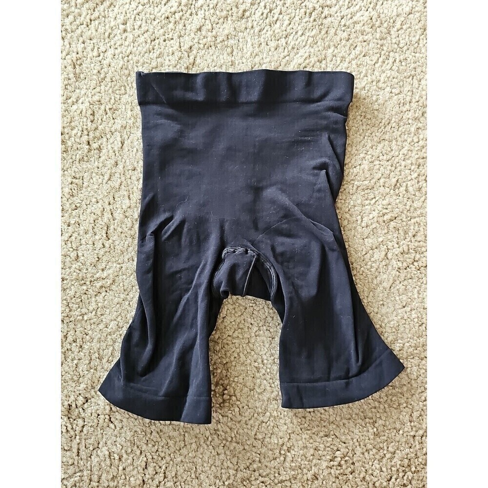 Skims Seamless SCUPLT Mid Thigh Short Clay Onyx Black XSmall NWOT $36